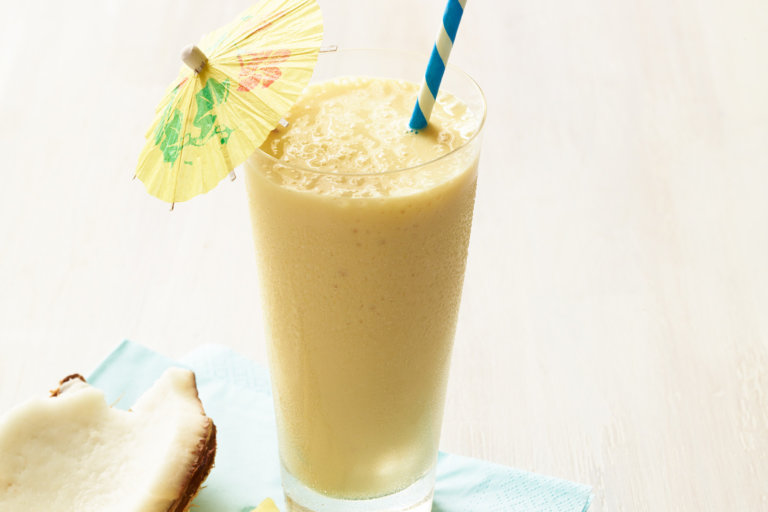 smoothie  pina colada smoothie