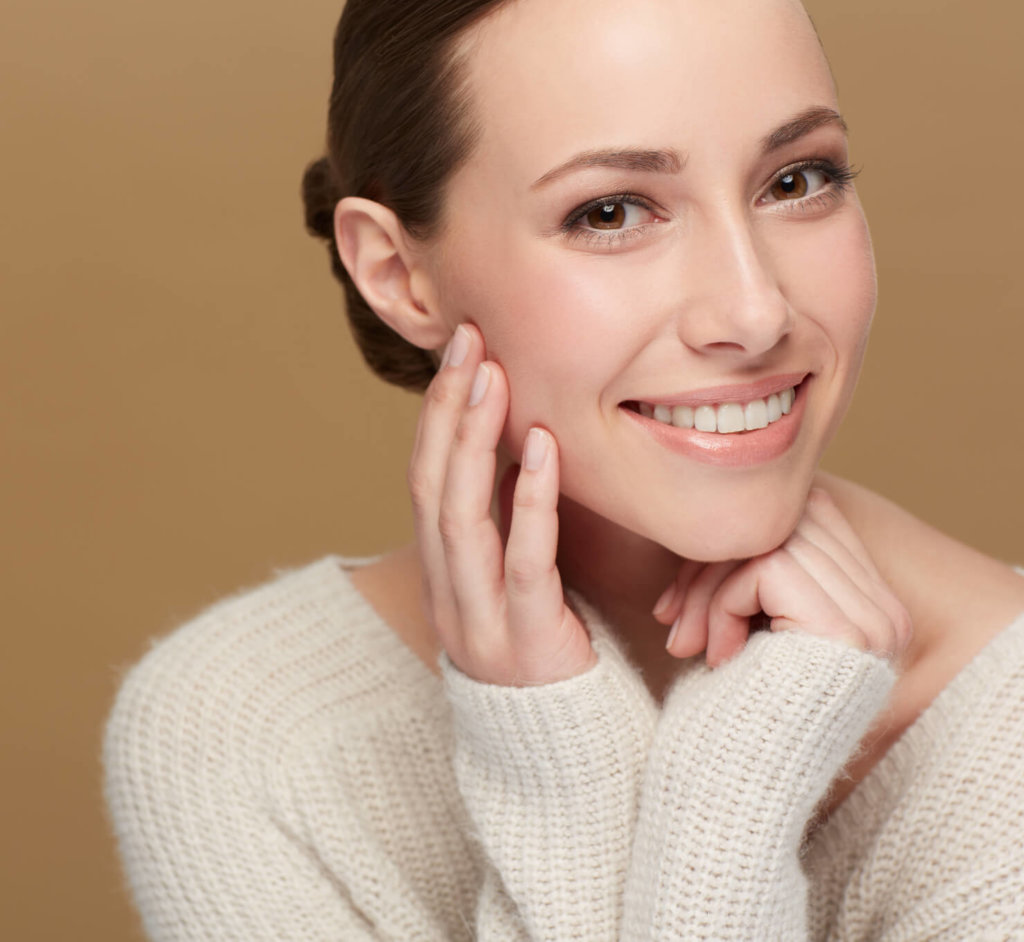 In the spirit of the New Year and new beginnings, we have gathered together the best skin care tips to follow for younger-looking and vibrant skin.