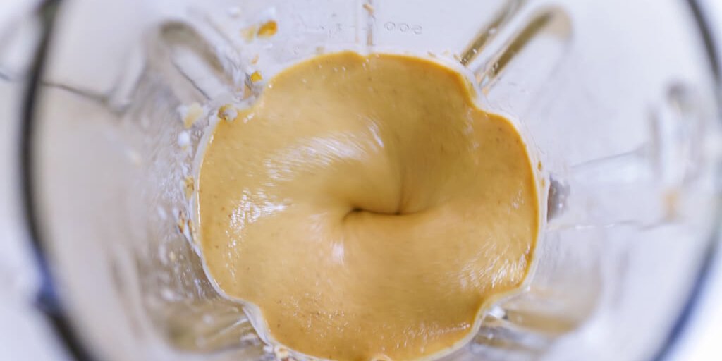 GettyImages-826501594-scaled Peach Cinnamon Shake