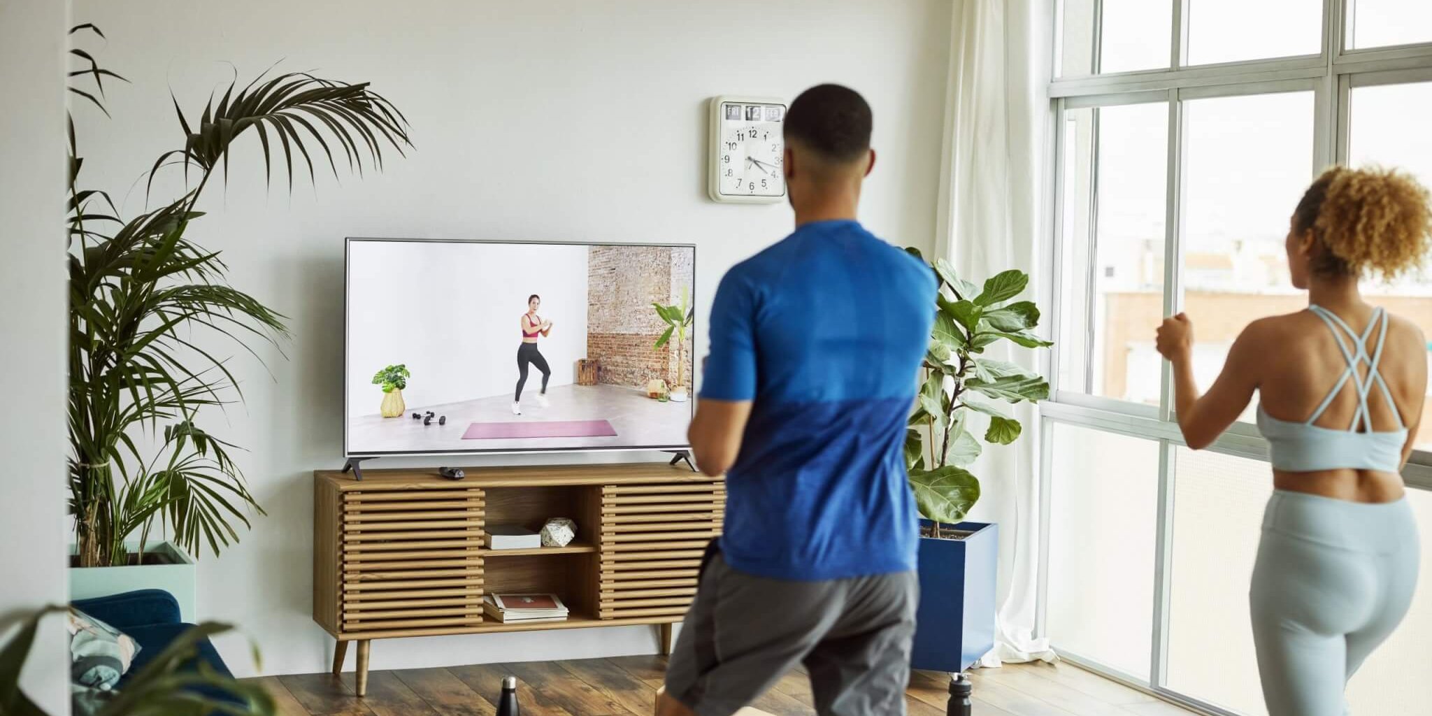 GettyImages-1313136964-scaled Workouts you can do with your significant other