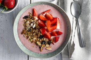 Strawberry Life Shake smoothie bowl with granola, summer breakfast