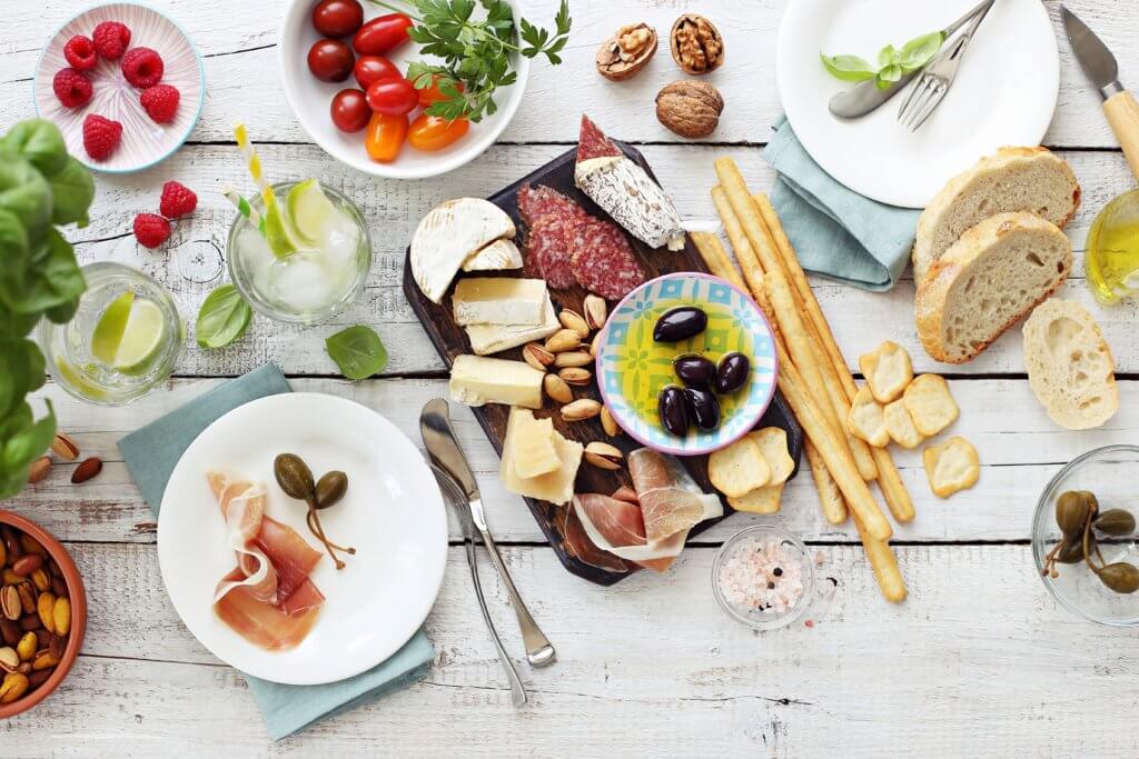 How to Build the Perfect Charcuterie Board for Different Preferences (Gluten-Free, Dairy-Free, Plant-Based)