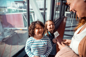 9 Healthy Travel Tips